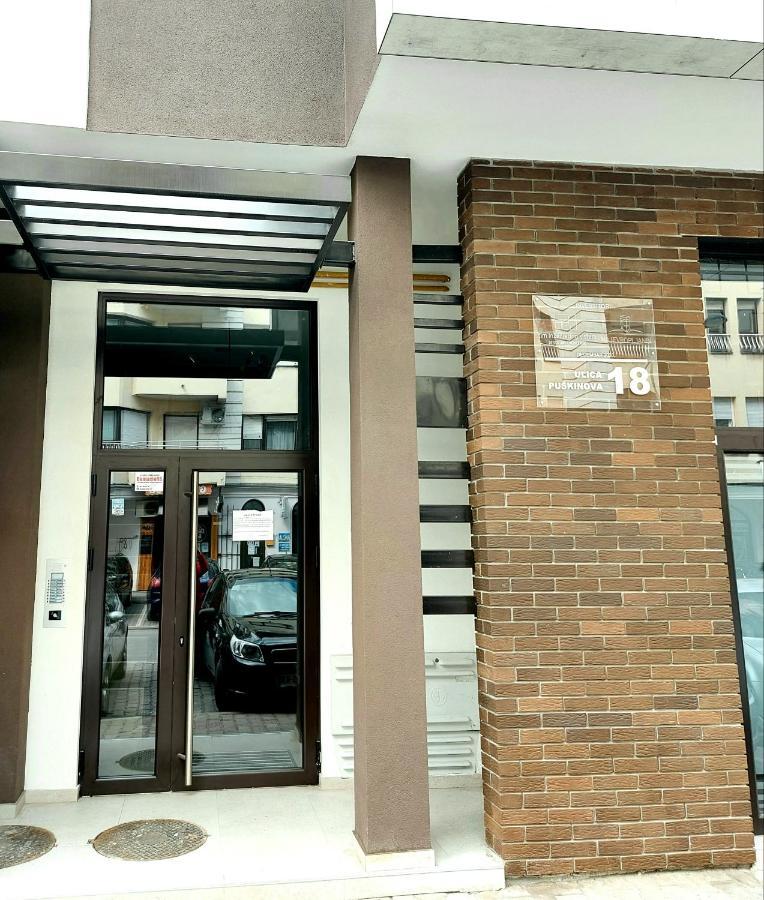 Supernova Deluxe Residence Novi Sad Luaran gambar