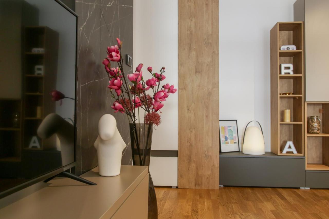 Supernova Deluxe Residence Novi Sad Luaran gambar