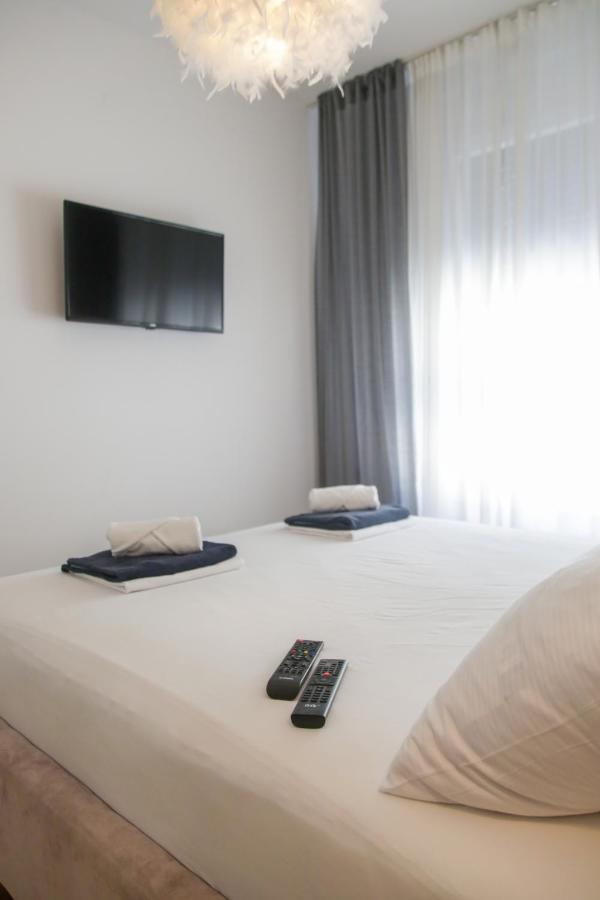 Supernova Deluxe Residence Novi Sad Luaran gambar