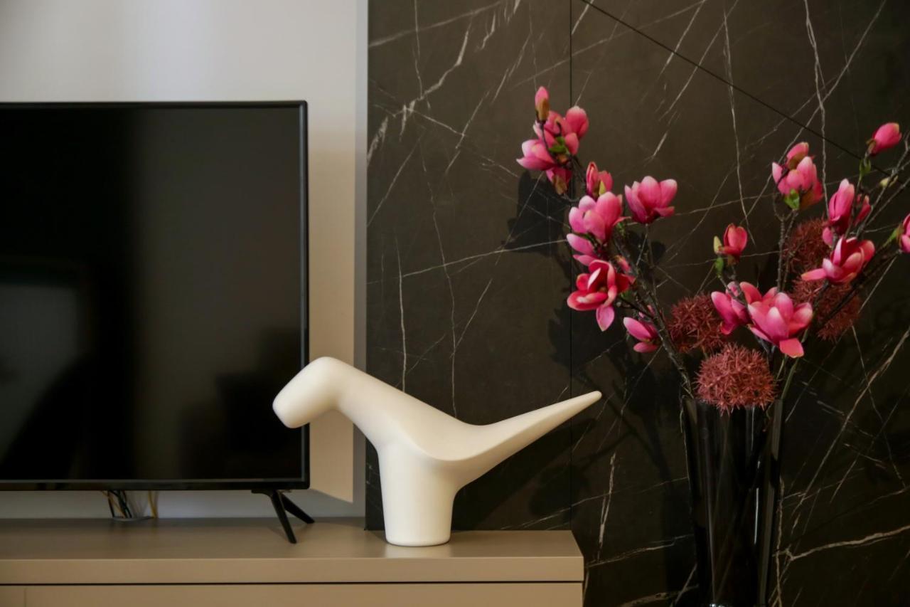 Supernova Deluxe Residence Novi Sad Luaran gambar